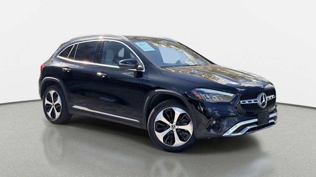 Mercedes Benz GLA - View 1