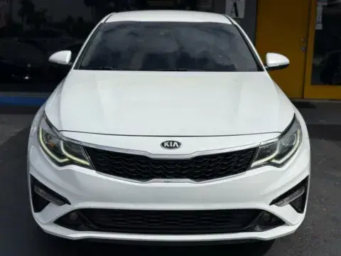 Kia Optima S Sedan 4D - Thumbnail 3