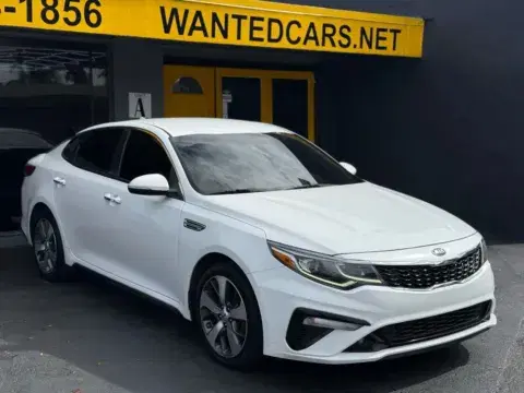 Kia Optima S Sedan 4D - Thumbnail 4