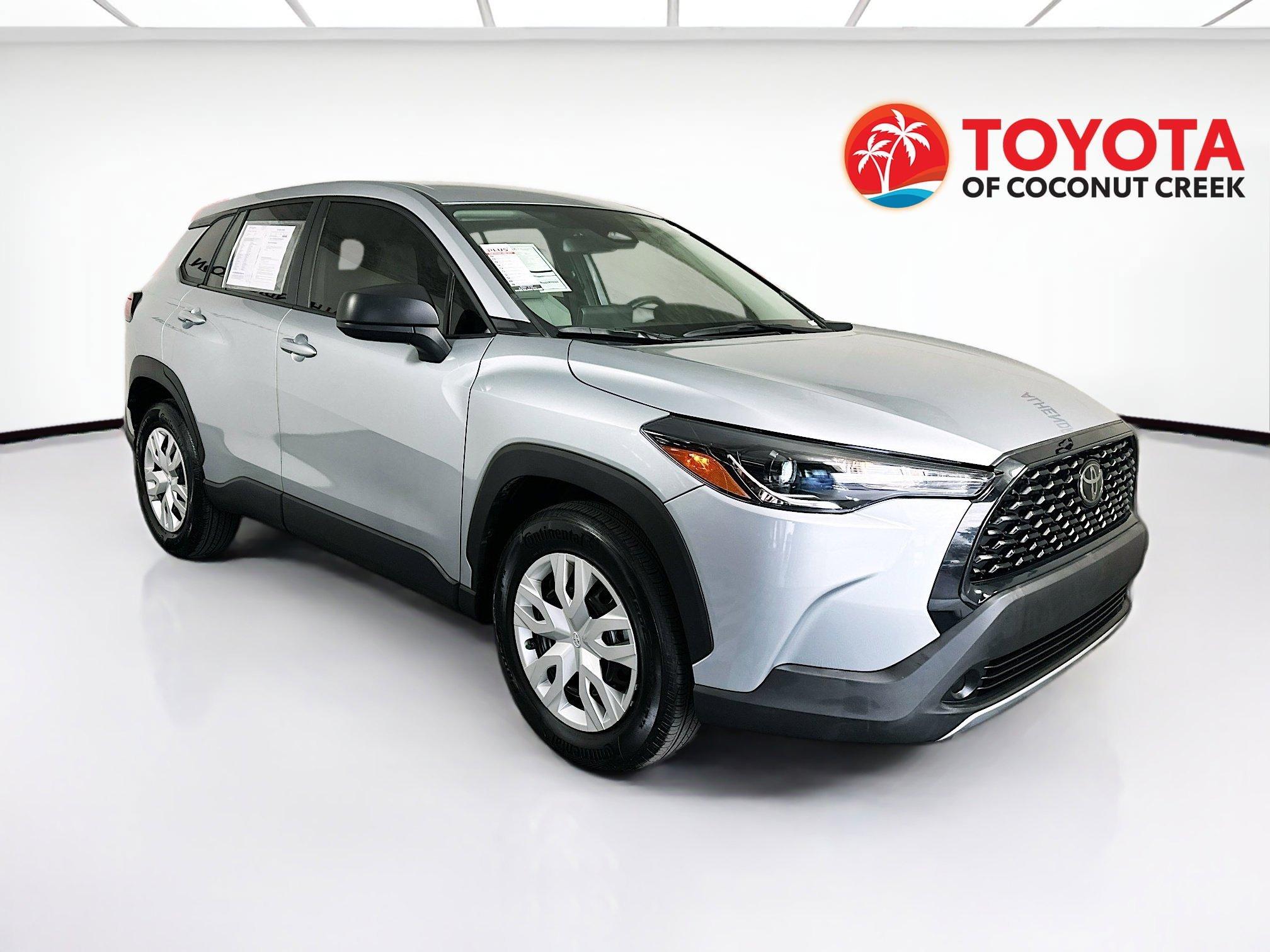 Toyota Corolla Cross L Fwd Sport Utility - Thumbnail 2