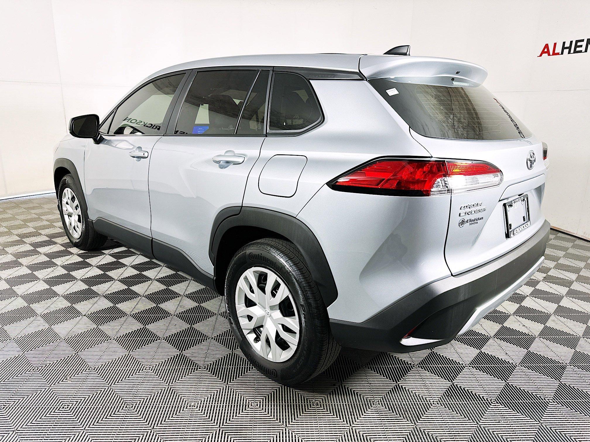 Toyota Corolla Cross L Fwd Sport Utility - Thumbnail 6