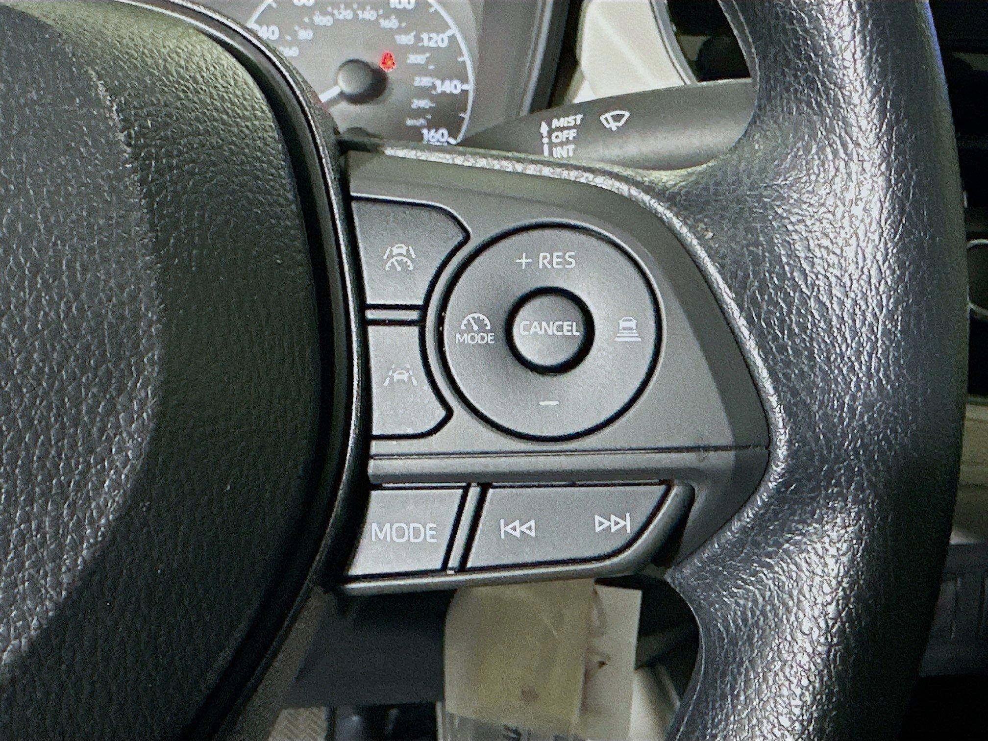 Toyota Corolla Cross L Fwd Sport Utility - Thumbnail 18