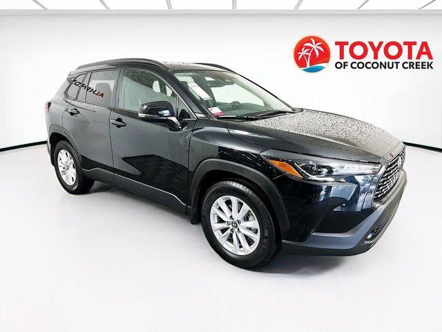 Toyota Corolla Cross Le Fwd Sport Utility - View 1