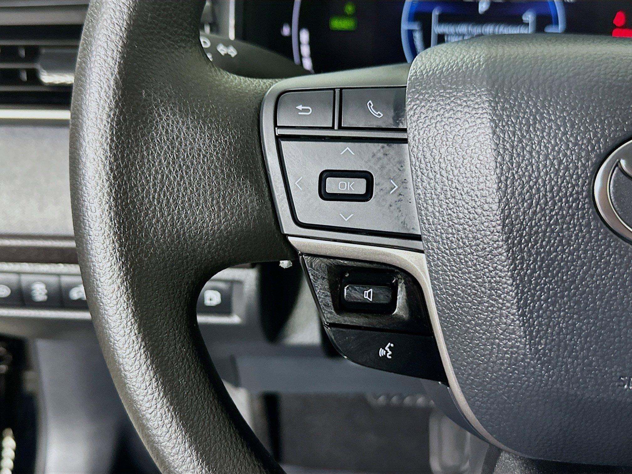 Toyota Camry Le Fwd 4Dr Car - Thumbnail 17