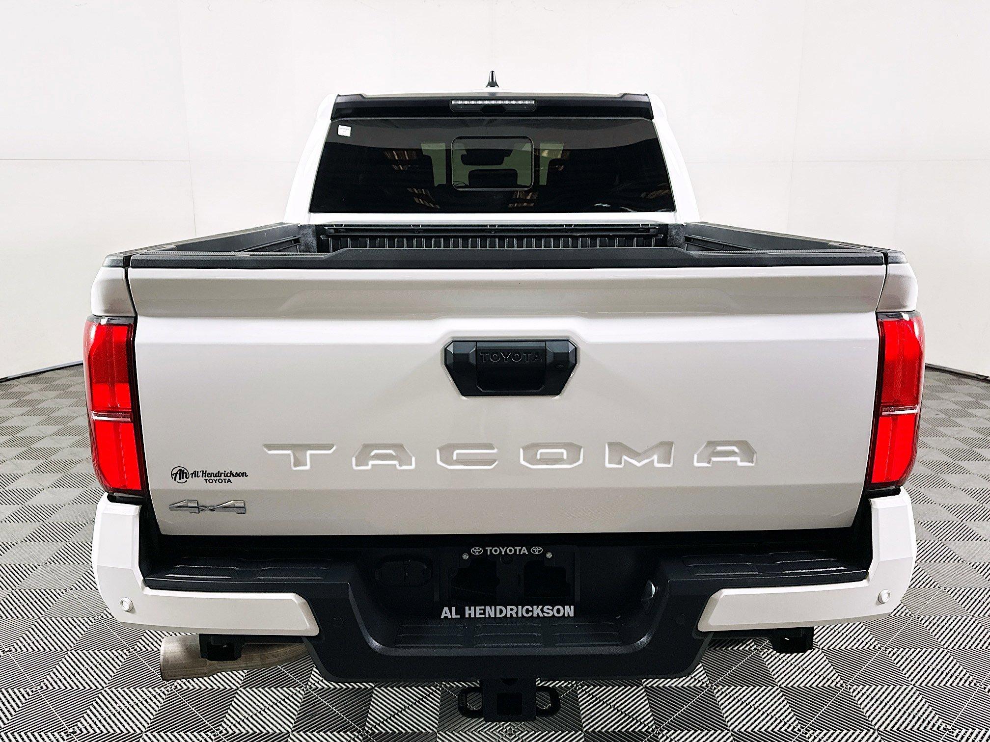 Toyota Tacoma 4Wd Sr5 4Wd Crew Cab Pickup - Thumbnail 5