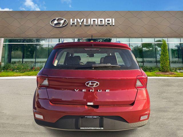 Hyundai Venue Limited - Thumbnail 5
