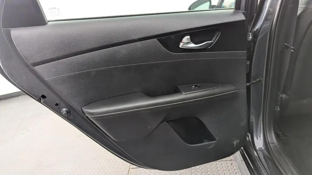 Kia Forte Gt-Line For Sale In Orlando - Thumbnail 15