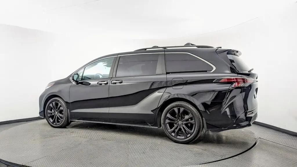 Toyota Sienna Xse For Sale In Margate - Thumbnail 3