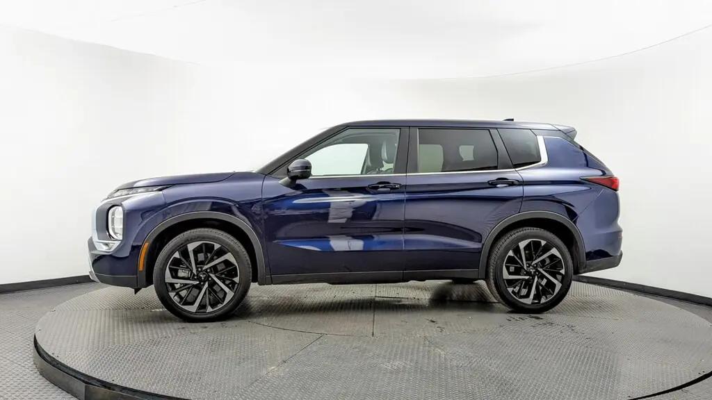 Mitsubishi Outlander Se For Sale In Orlando - Thumbnail 2