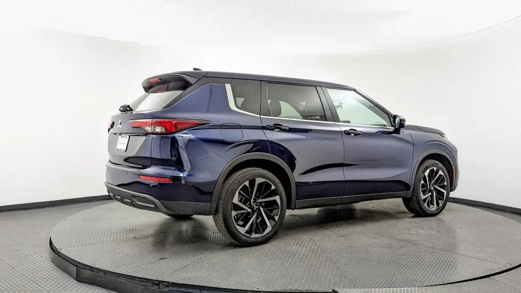 Mitsubishi Outlander Se For Sale In Orlando - Thumbnail 6