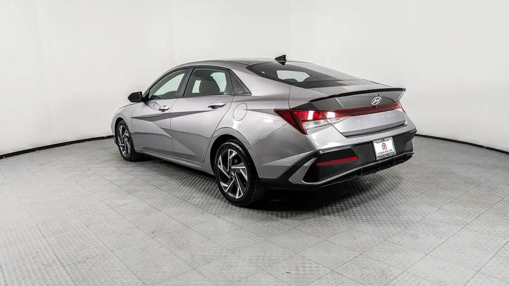 Hyundai Elantra Sel Sport For Sale In Orlando - Thumbnail 3