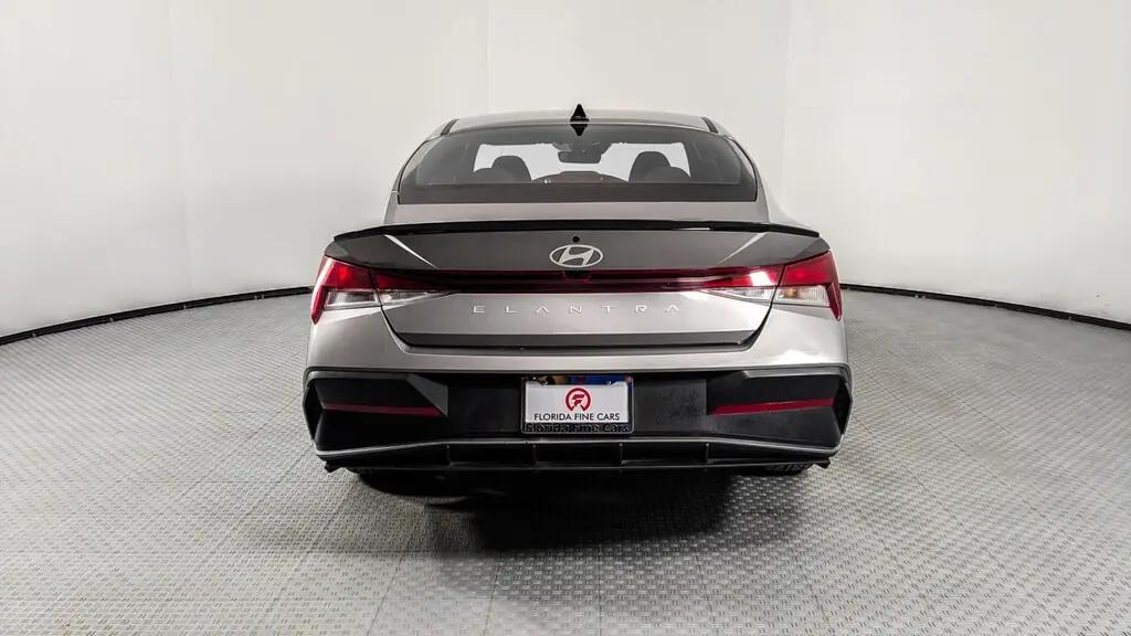 Hyundai Elantra Sel Sport For Sale In Orlando - Thumbnail 4