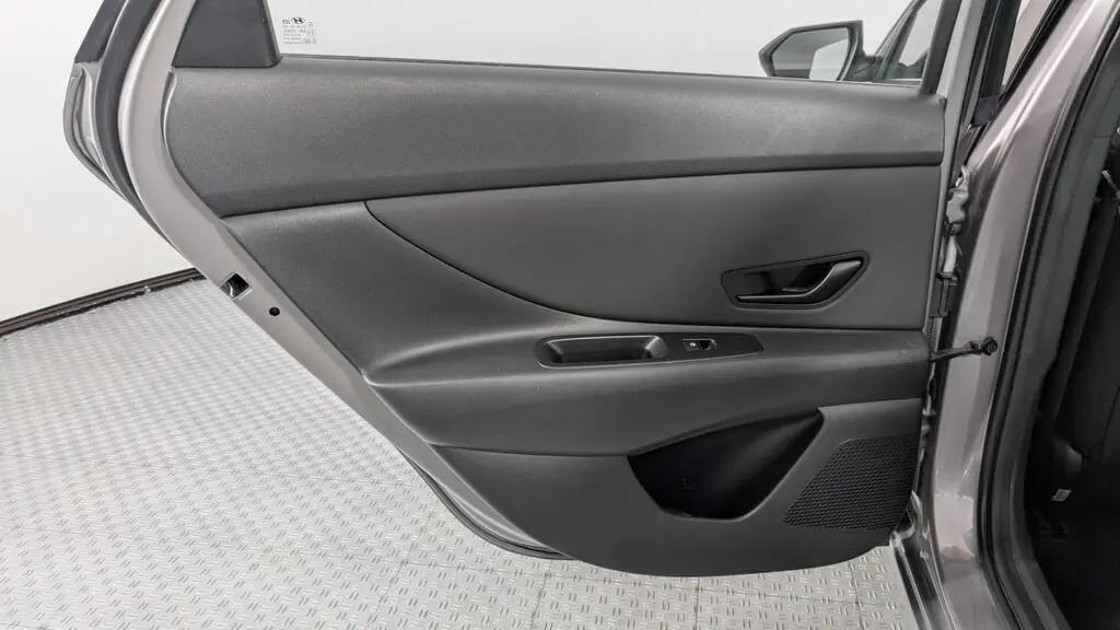 Hyundai Elantra Sel Sport For Sale In Orlando - Thumbnail 11