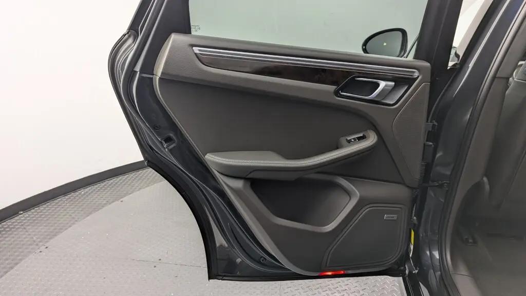 Porsche Macan Turbo For Sale In West Palm - Thumbnail 13