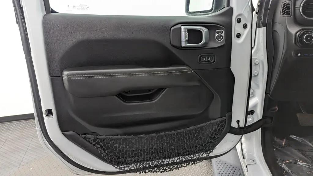 Jeep Wrangler 4Xe Sahara For Sale In West Palm - Thumbnail 12