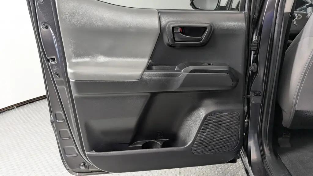 Toyota Tacoma 4Wd Sr For Sale In Orlando - Thumbnail 15