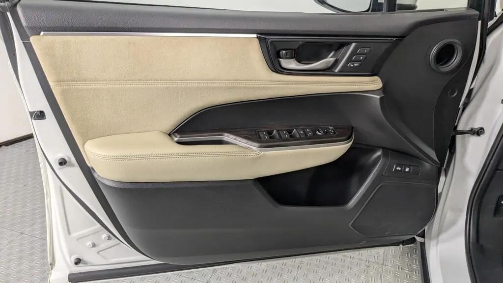 Honda Clarity Plug-In Hybrid Touring For Sale In Orlando - Thumbnail 9