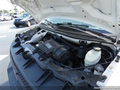 Chevrolet Express Cutaway Box Truck 3500 - Thumbnail 8