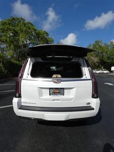Cadillac Escalade Esv Platinum - Thumbnail 14