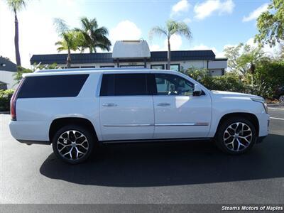 Cadillac Escalade Esv Platinum - Thumbnail 3