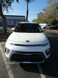 Kia Soul Lx - Thumbnail 3