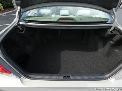 Toyota Camry Le - Thumbnail 16