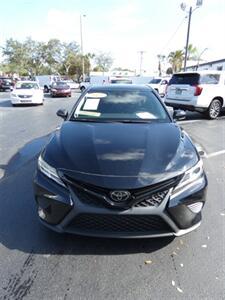 Toyota Camry Se - Thumbnail 6