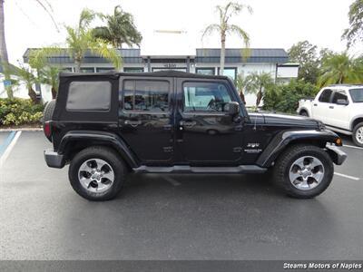 Jeep Wrangler Sahara - Thumbnail 3