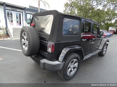 Jeep Wrangler Sahara - Thumbnail 12