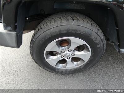 Jeep Wrangler Sahara - Thumbnail 17