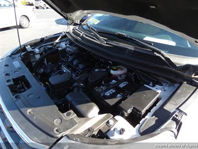 Ford Explorer - Thumbnail 9