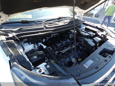 Ford Explorer - Thumbnail 8