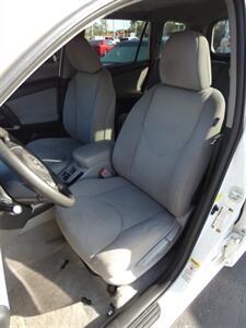 Toyota Rav4 - Thumbnail 6