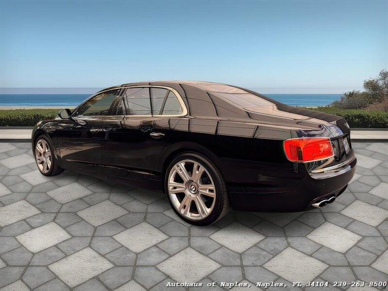 Bentley Flying Spur V8 - Thumbnail 3
