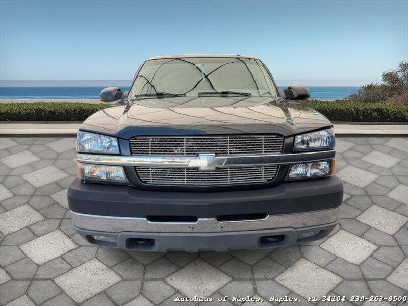 Chevrolet Silverado 2500 Work Truck 4dr Extended Cab Work Truck - Thumbnail 3