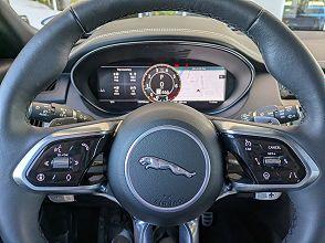 Jaguar E-Pace P250 - View 1