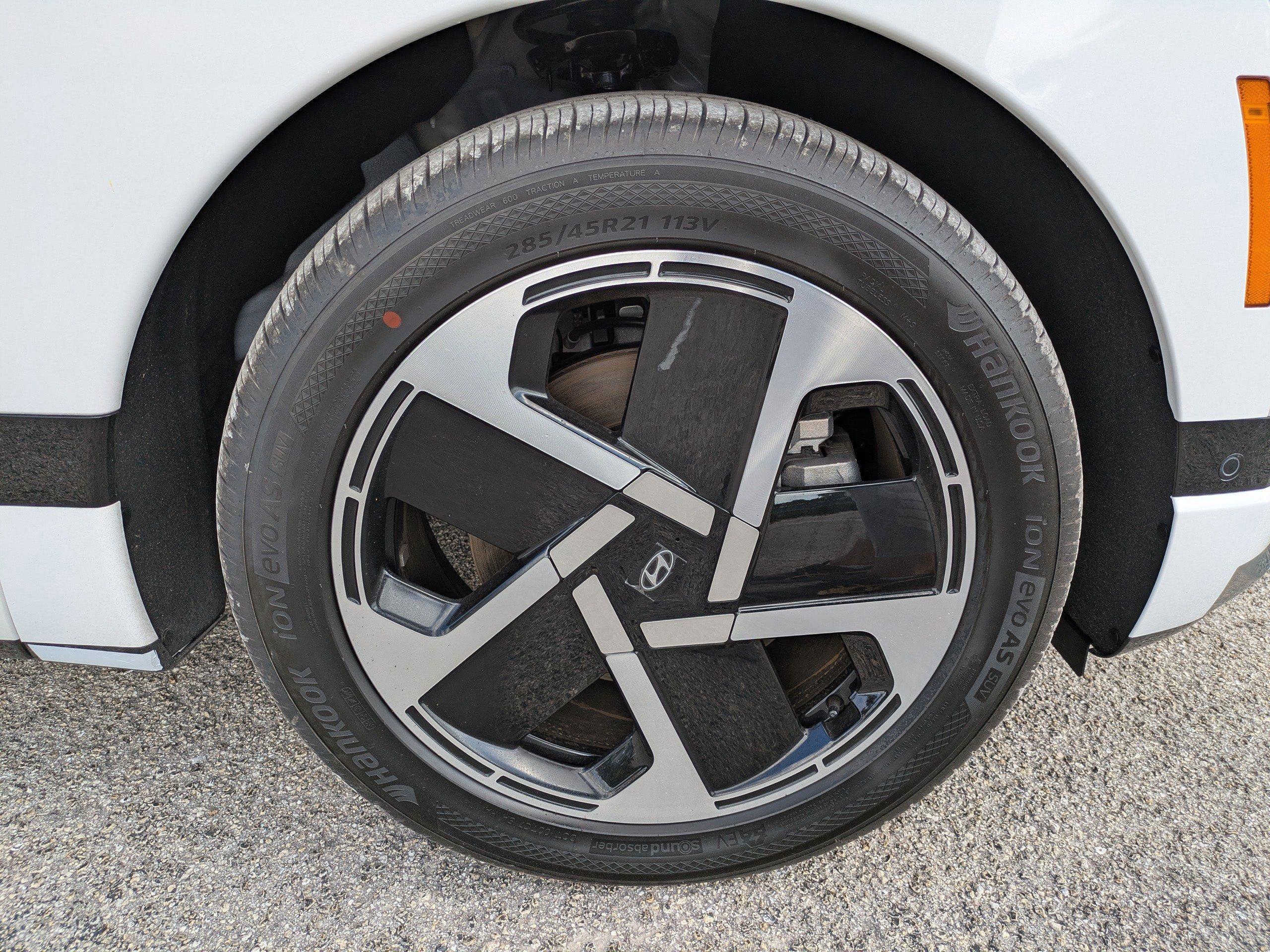 Hyundai Ioniq 9 Performance Calligraphy All Wheel Drive Sport Utility - Thumbnail 9