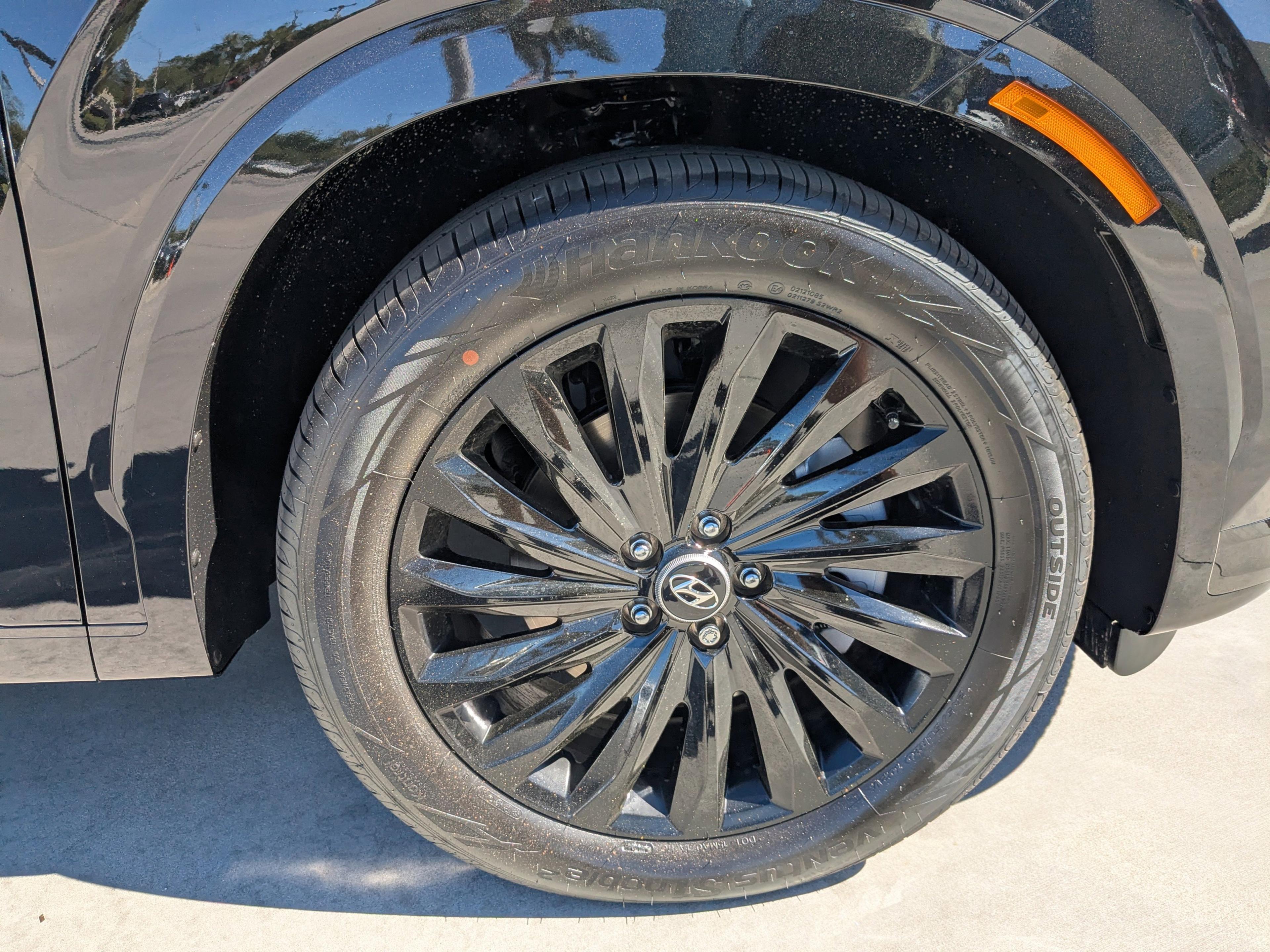 Hyundai Palisade Calligraphy Night Edition Awd All Wheel Drive Sport Utility - Thumbnail 10