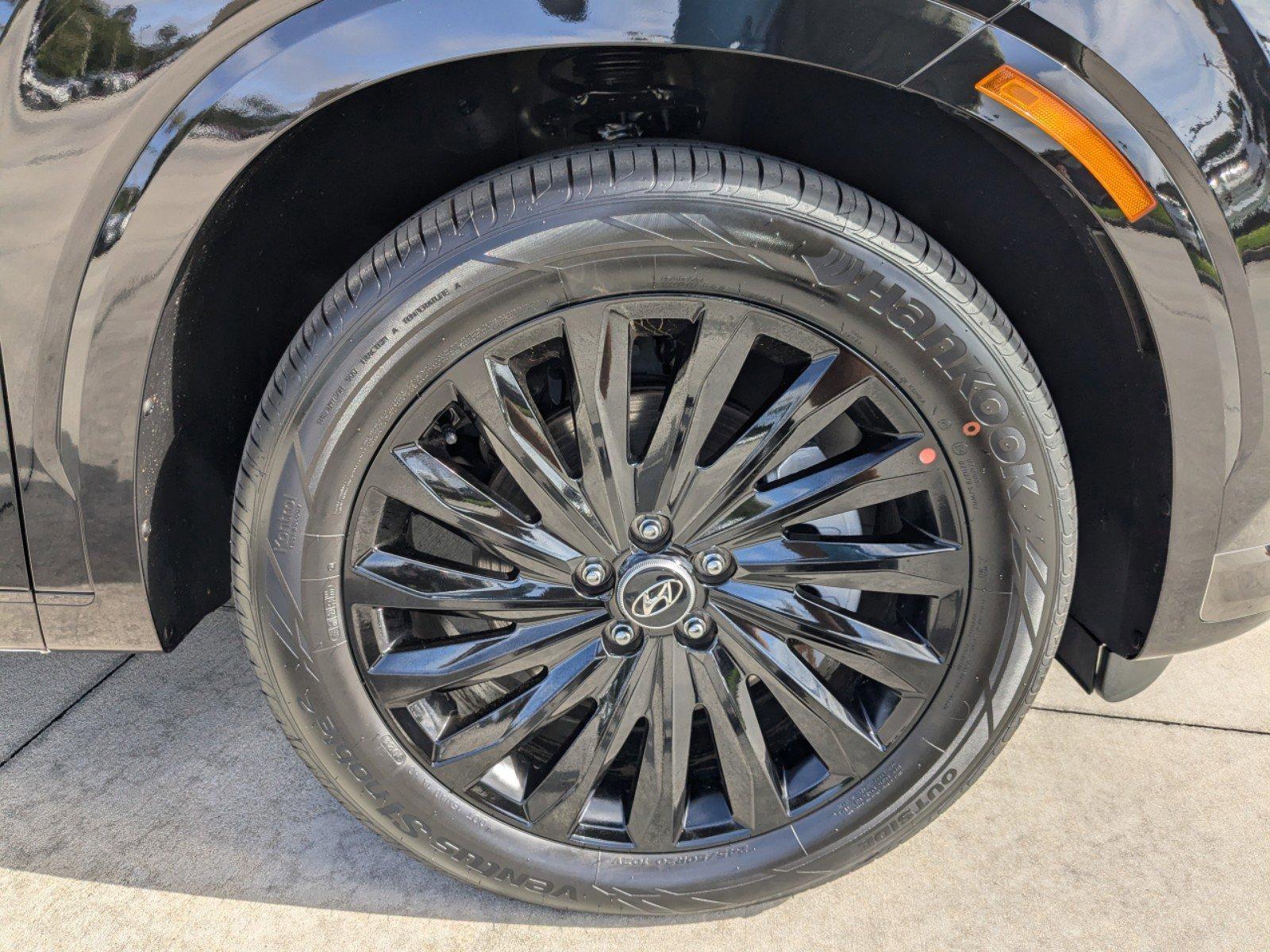 Hyundai Palisade Calligraphy Night Edition Awd All Wheel Drive Sport Utility - Thumbnail 10