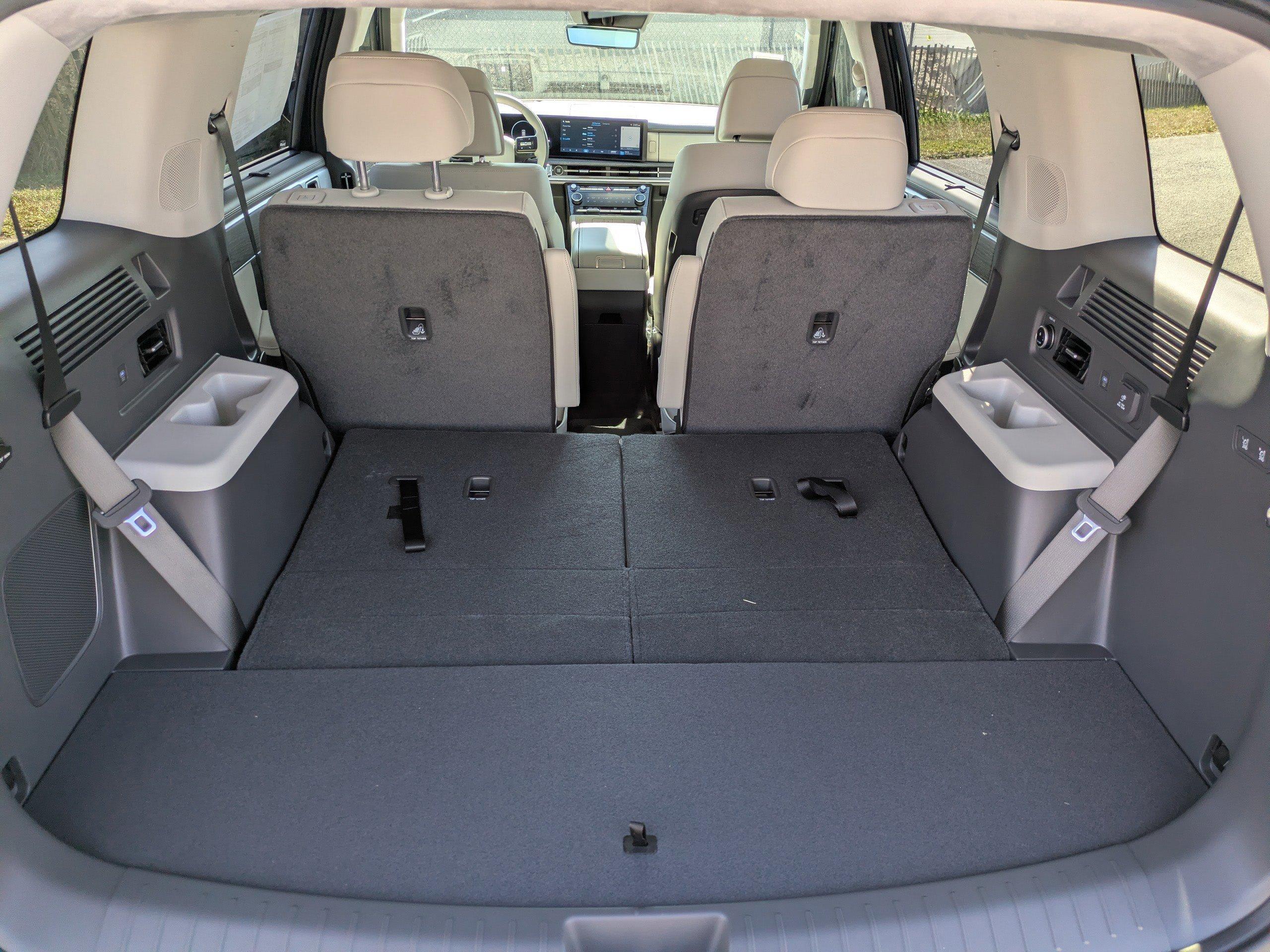 Hyundai Santa Fe Hybrid Calligraphy Front Wheel Drive Sport Utility - Thumbnail 17