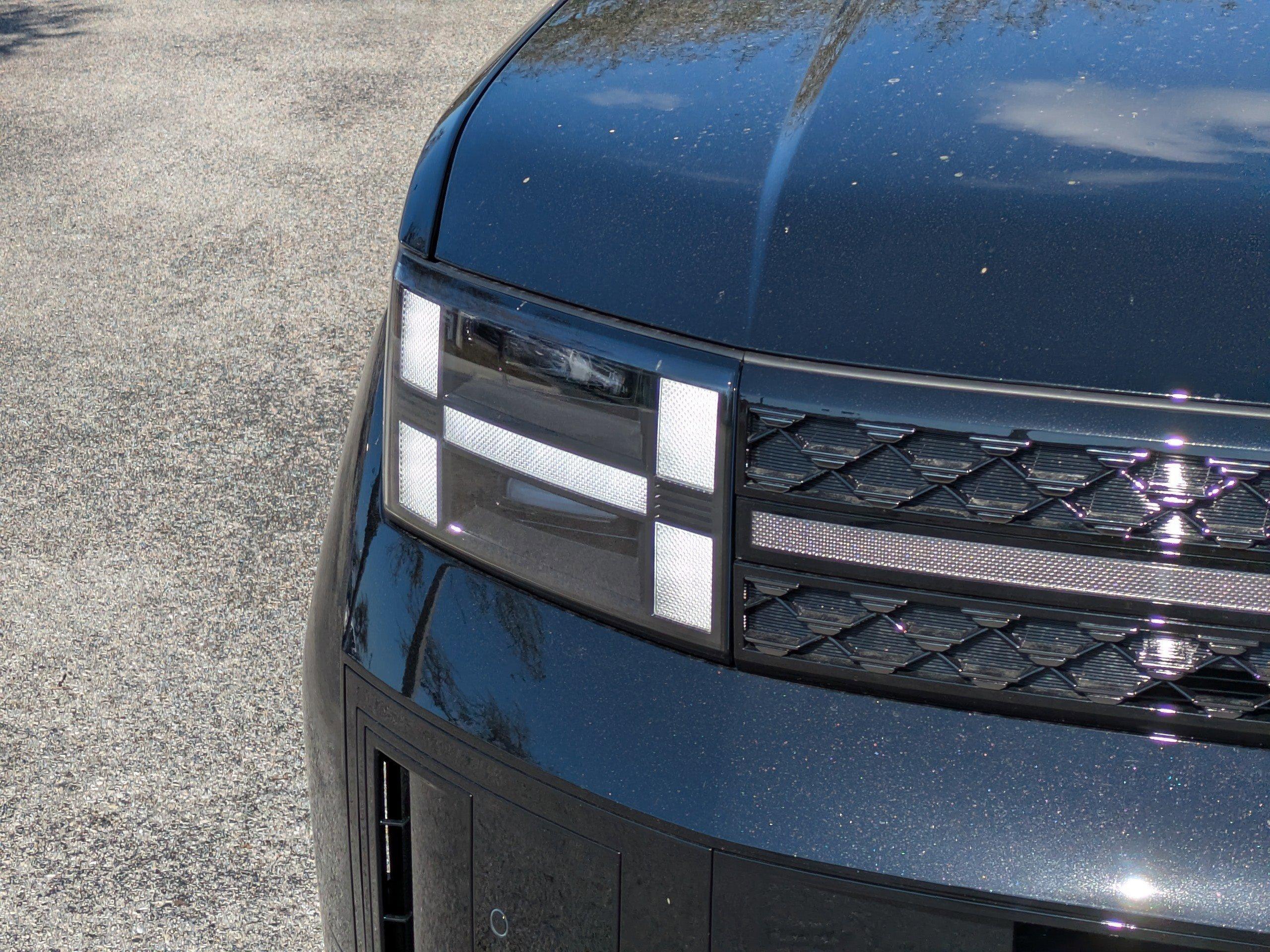 Hyundai Santa Fe Hybrid Calligraphy Front Wheel Drive Sport Utility - Thumbnail 8