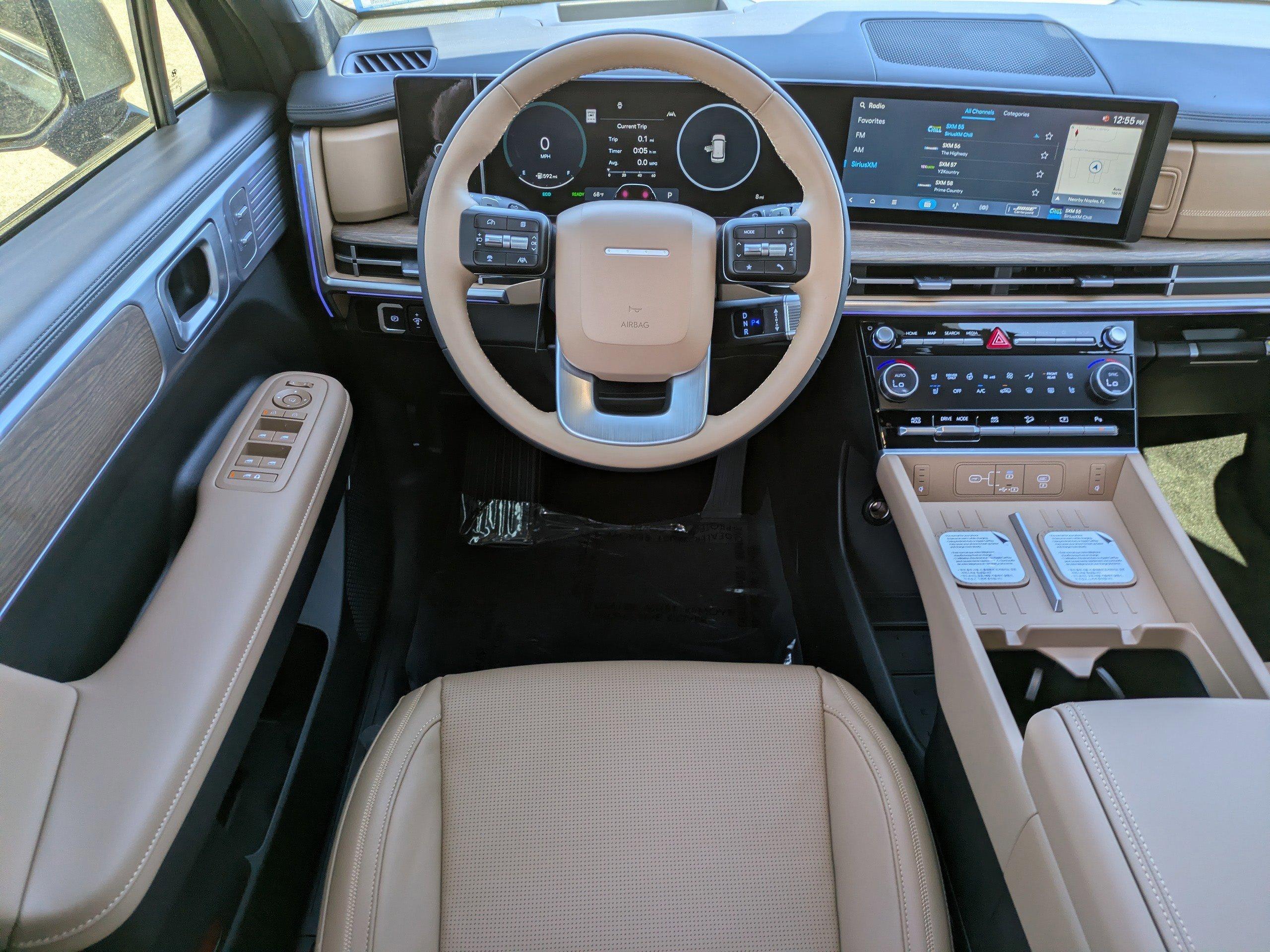 Hyundai Santa Fe Hybrid Calligraphy All Wheel Drive Sport Utility - Thumbnail 12