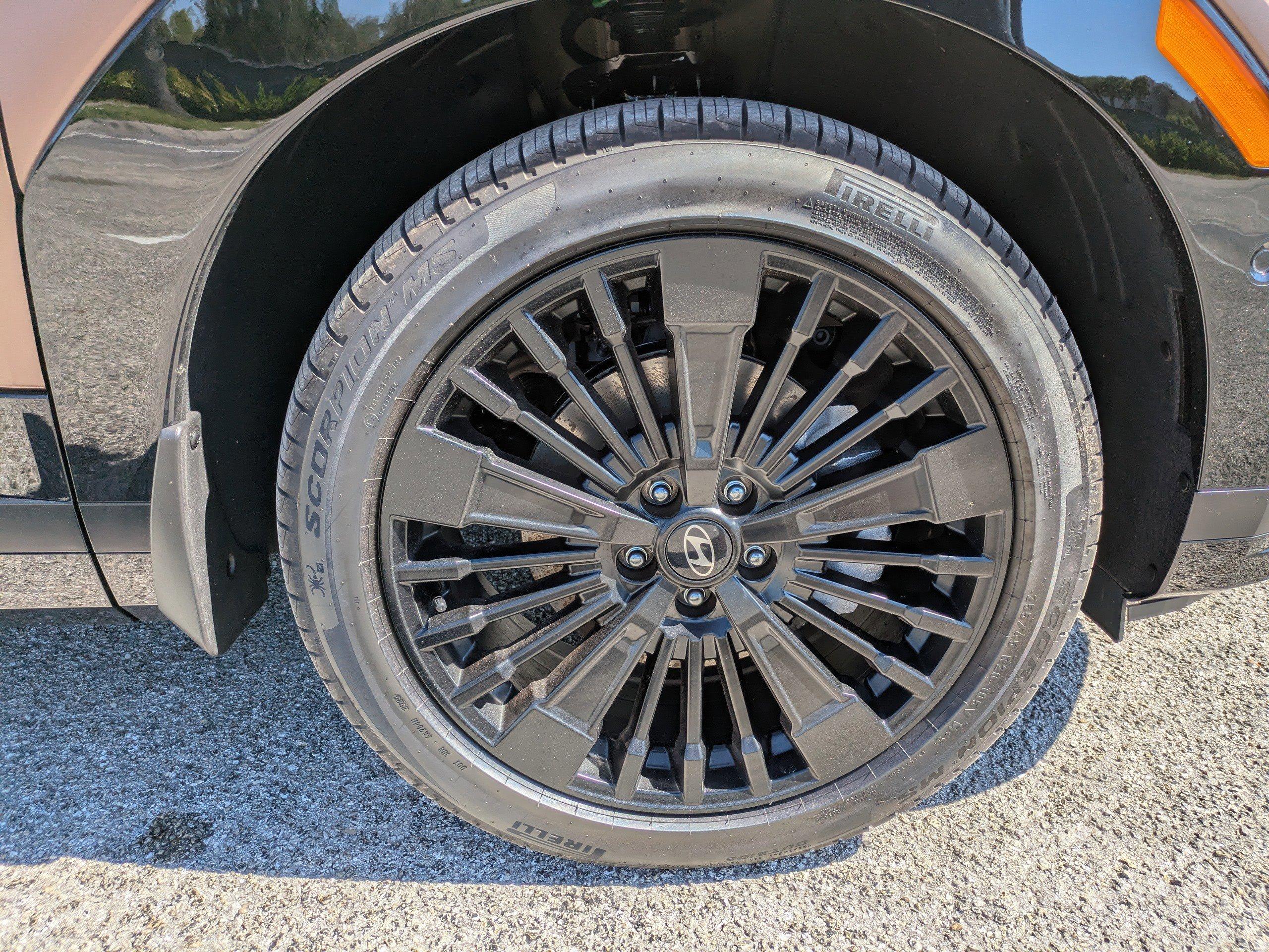 Hyundai Santa Fe Hybrid Calligraphy Front Wheel Drive Sport Utility - Thumbnail 10