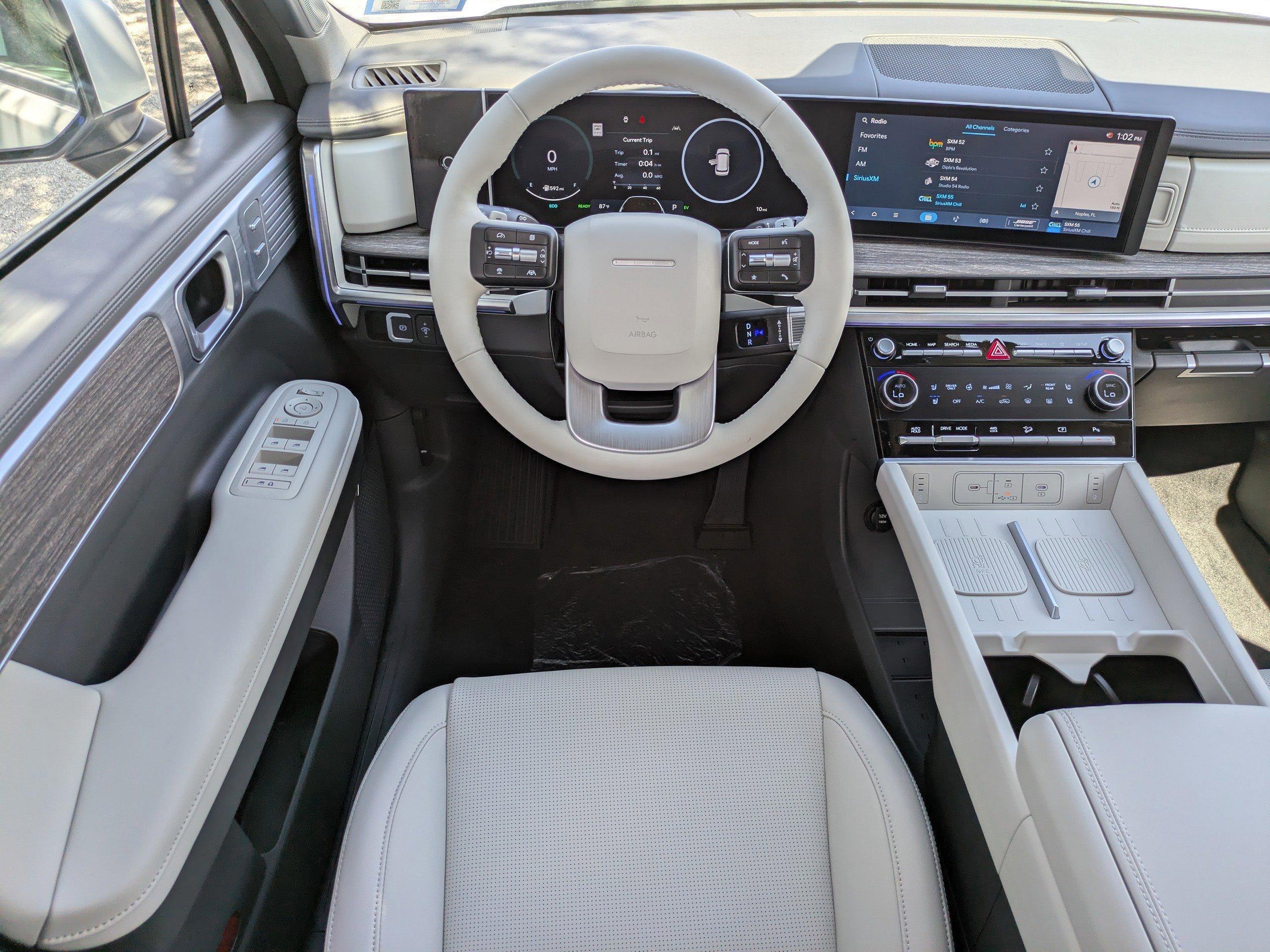 Hyundai Santa Fe Hybrid Limited All Wheel Drive Sport Utility - Thumbnail 12