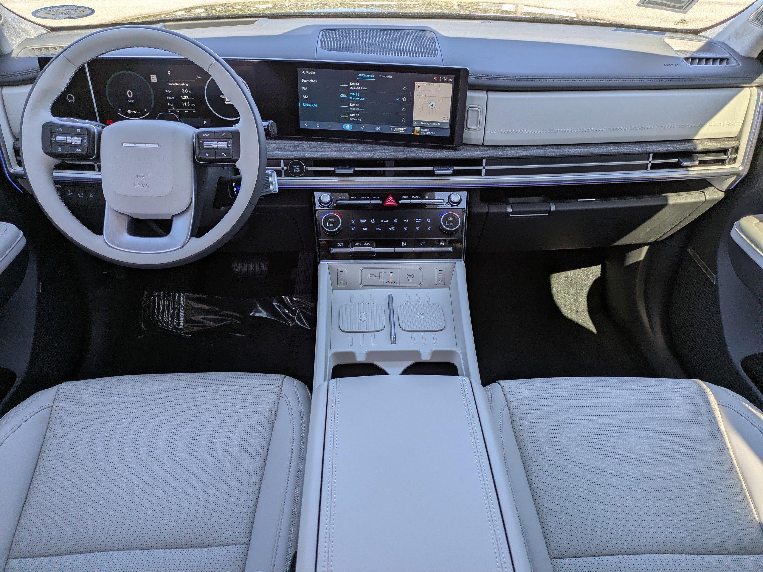 Hyundai Santa Fe Hybrid Calligraphy Front Wheel Drive Sport Utility - Thumbnail 10