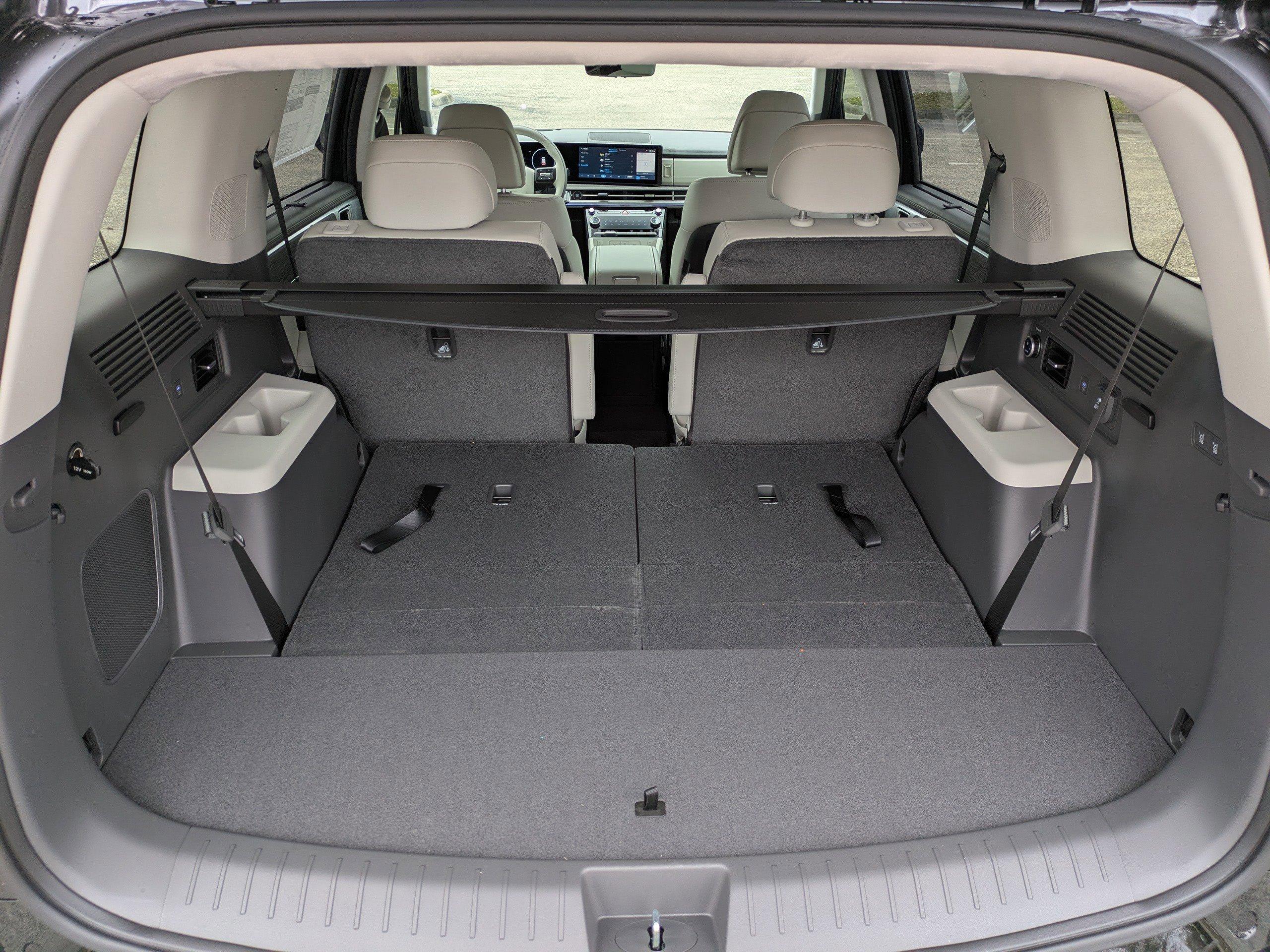 Hyundai Santa Fe Hybrid Calligraphy Front Wheel Drive Sport Utility - Thumbnail 17