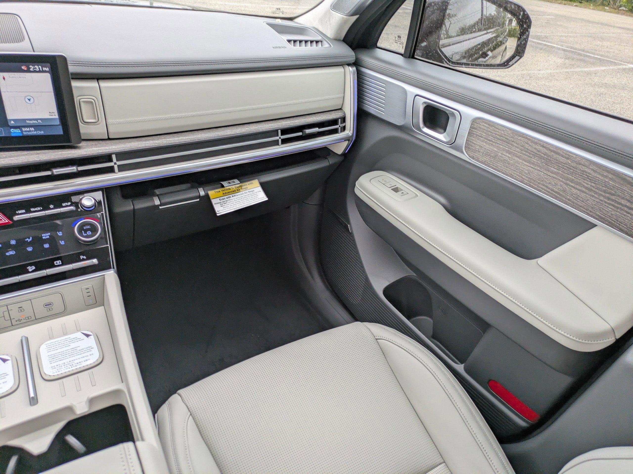 Hyundai Santa Fe Hybrid Calligraphy Front Wheel Drive Sport Utility - Thumbnail 13