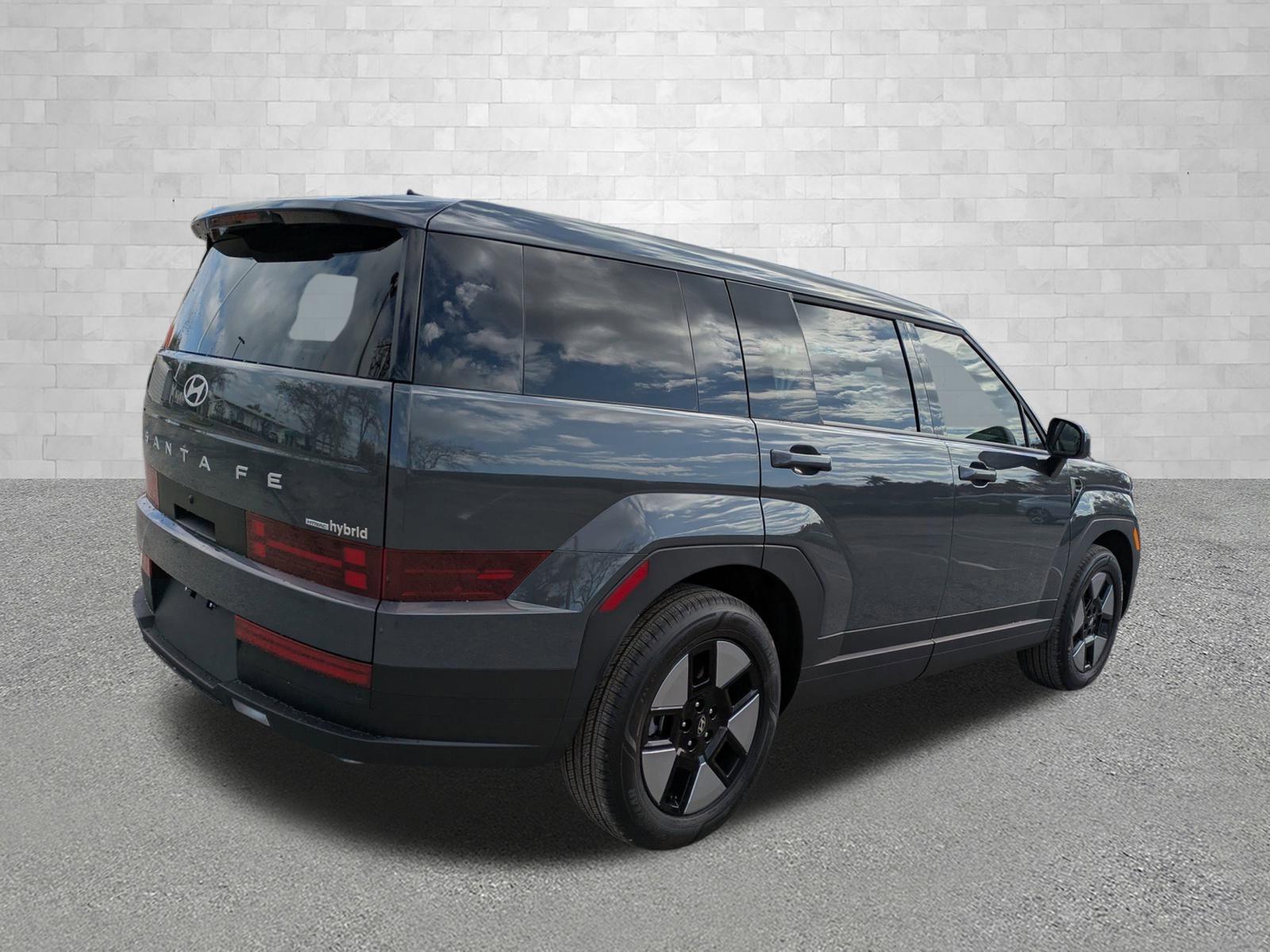 Hyundai Santa Fe Hybrid Se All Wheel Drive Sport Utility - Thumbnail 4