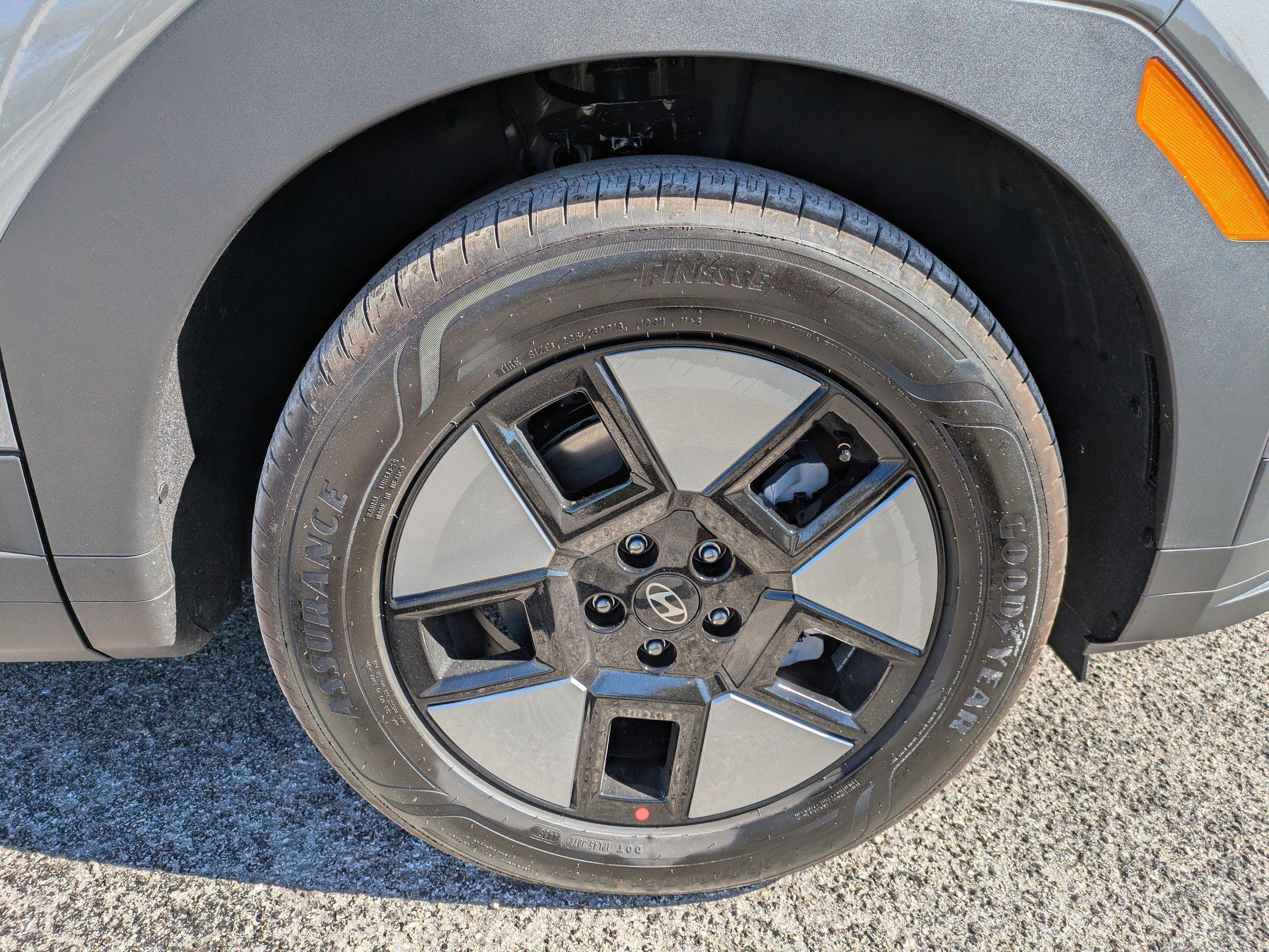 Hyundai Santa Fe Hybrid Se All Wheel Drive Sport Utility - Thumbnail 9