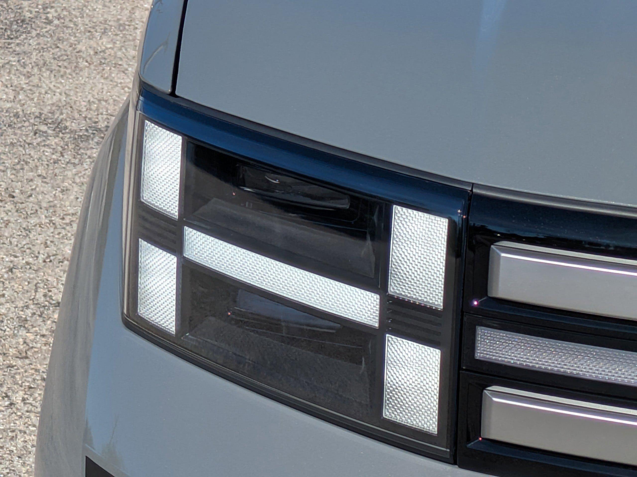 Hyundai Santa Fe Hybrid Se All Wheel Drive Sport Utility - Thumbnail 8